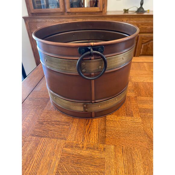 Metal Bucket with a copper finish - Picture 3 of 4